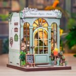 Champs-Élysées Florist Book Nook - Image 2