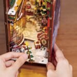 Christmas Street Book Nook kit - Image 4