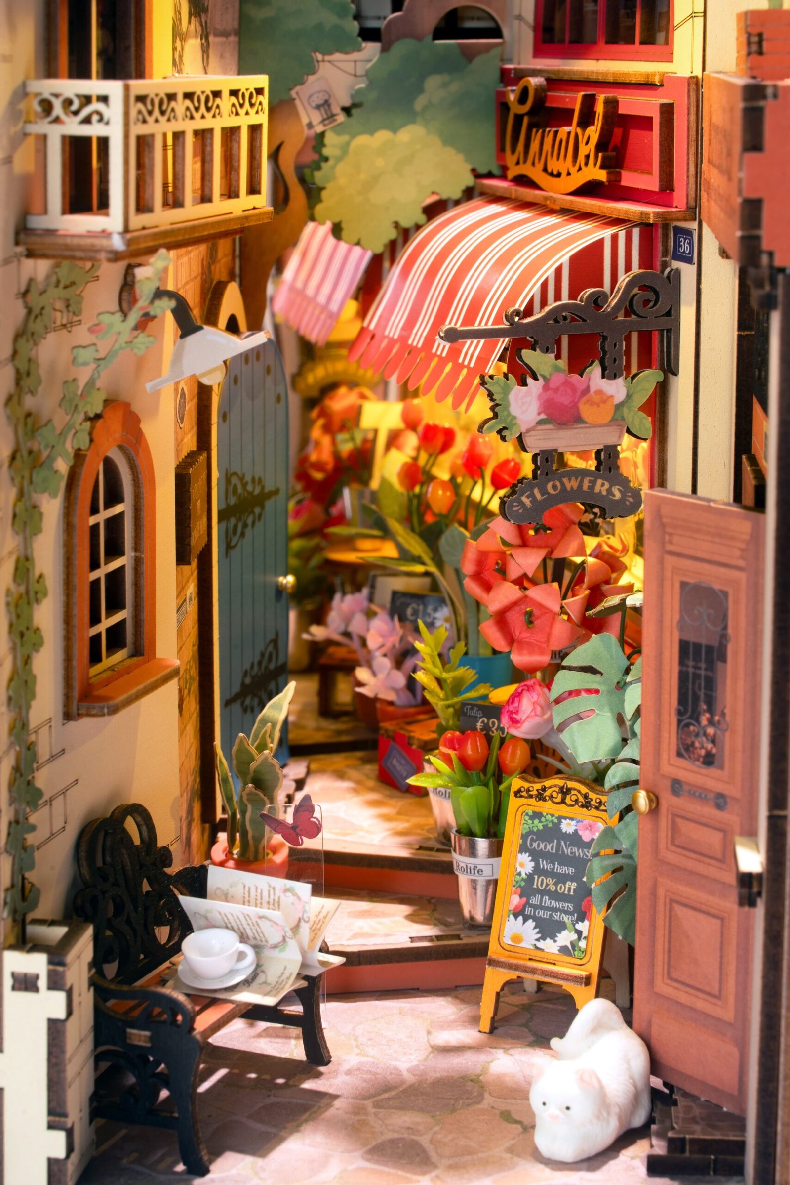 Floral Corner w/ Dust Cover Book Nook Kit - Image 4
