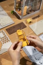 Garden House Kit Miniature House with LED - Image 10