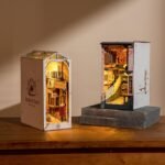 Sakura Tram Japanese book nook kit - Image 6