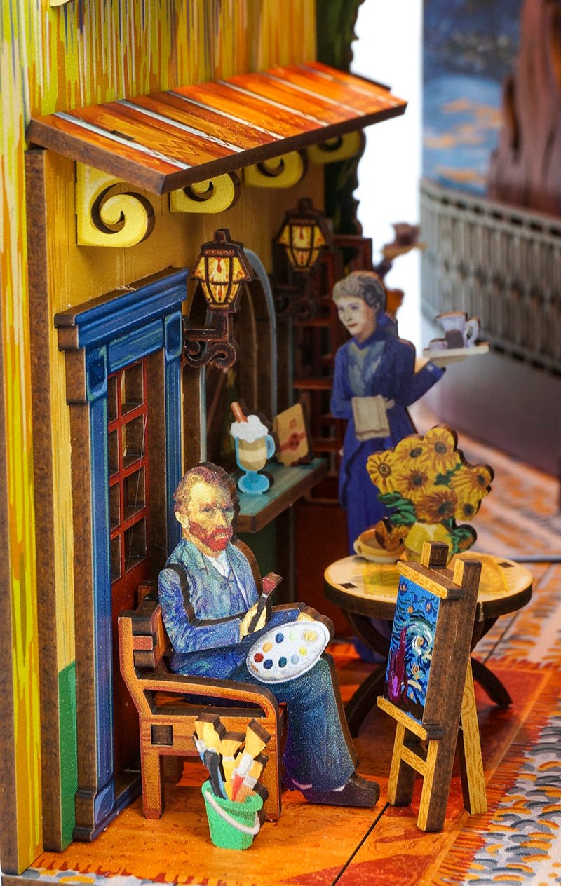 Vincent's World book nook - Image 5