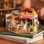 Corner Bookstore Book Nook kit - Image 2