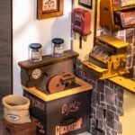 Henry's Chocolate Book Nook kit - Image 4