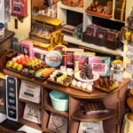 Henry's Chocolate Book Nook kit - Image 6