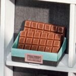 Henry's Chocolate Book Nook kit - Image 7