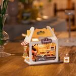 Teddy's Breadbox Book Nook kit - Image 2