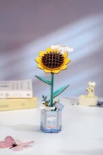 Hello Kitty® and Friends Cinnamoroll Sunflower 3D Wooden Puzzle - Image 2