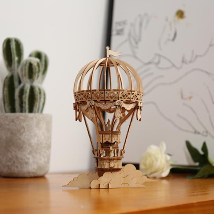 Hot Air Balloon 3D Wooden Puzzle - Image 1