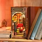 Shakespeare Book Nook kit - Image 2