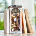Arcade Dating Book Nook kit - Image 2